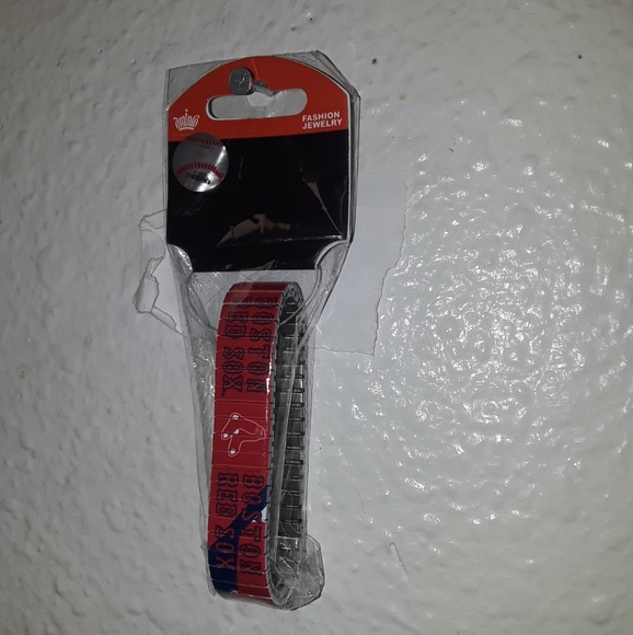 MLB Boston Red Sox Bracelet - Picture 2 of 5